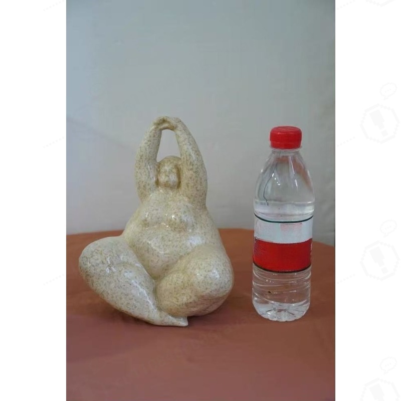 Home Decor Statue - Statuetta Artigianale in Resina Effetto Arenaria,