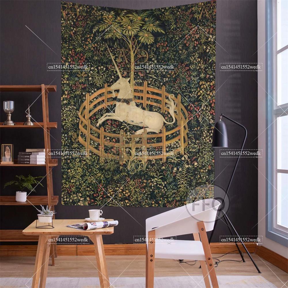 The Unicorn In straight Wall T - Home Decor Medieval recensione e prezzo